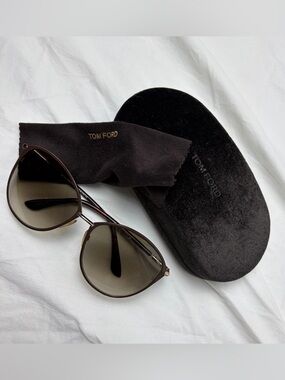 💎 Tom Ford Penelope FT0320 Sunglasses – Brown Gradient – EUC – Includes Case